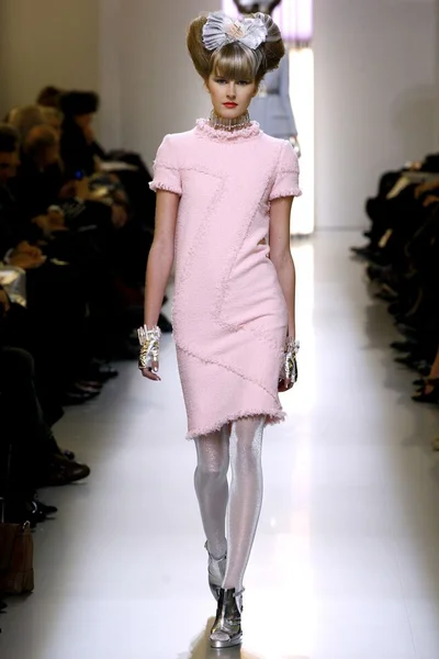 Look 13